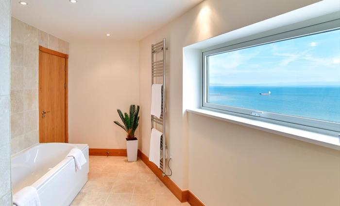 Marina View En-Suite